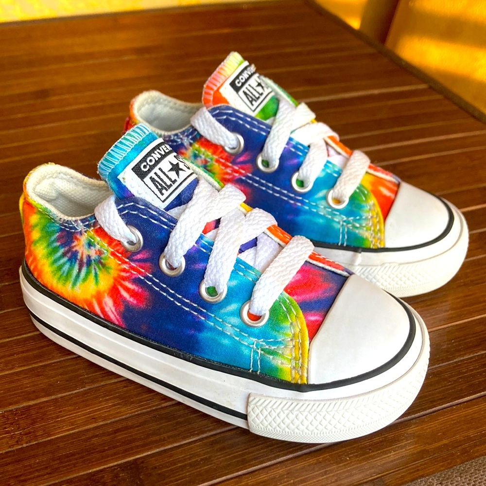 Converse Chuck Taylor All Star Shoes Unisex Sz 5 Toddler Multicolor Gently Used!